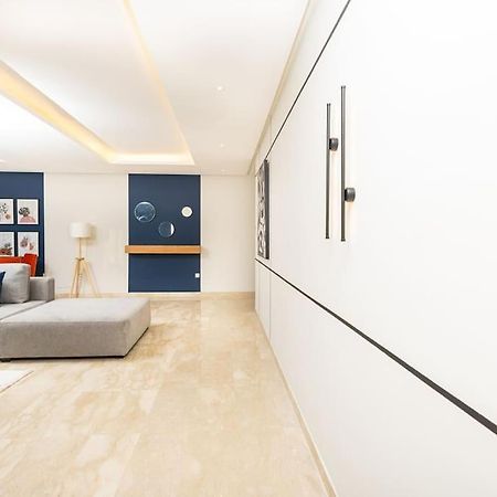 Modern 2Br Retreat In Marina Sale Luxury Living Διαμέρισμα Hajja Εξωτερικό φωτογραφία