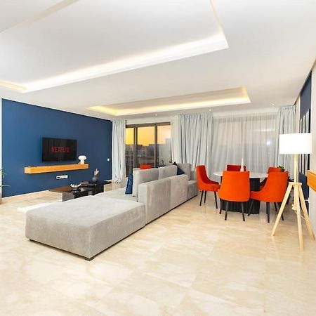 Modern 2Br Retreat In Marina Sale Luxury Living Διαμέρισμα Hajja Εξωτερικό φωτογραφία