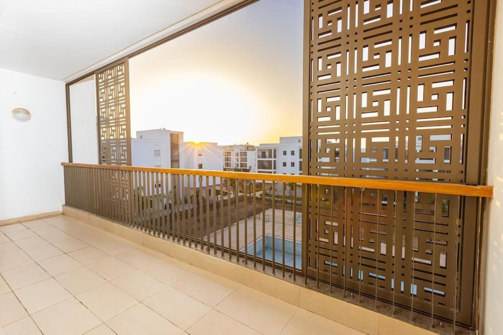Modern 2Br Retreat In Marina Sale Luxury Living Διαμέρισμα Hajja Εξωτερικό φωτογραφία